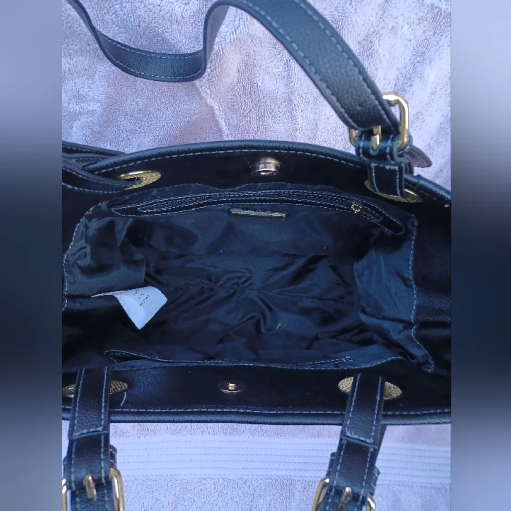 Bradford Exchange Mickey and Minnie Mouse purse - Picture 2 of 10